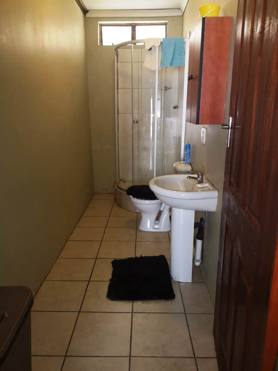 To Let 5 Bedroom Property for Rent in Howick West KwaZulu-Natal
