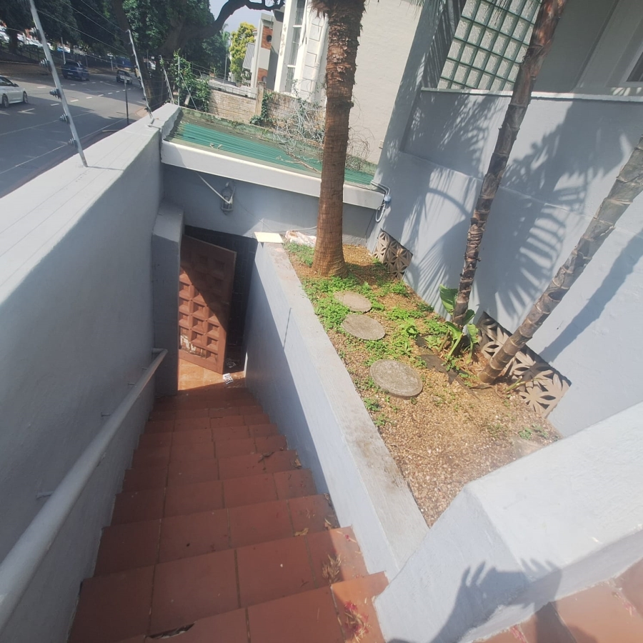 To Let 2 Bedroom Property for Rent in Essenwood KwaZulu-Natal