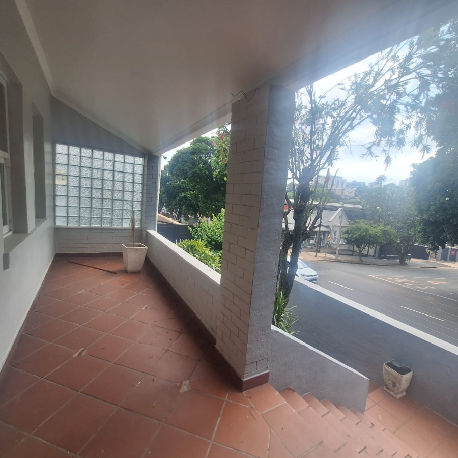 To Let 2 Bedroom Property for Rent in Essenwood KwaZulu-Natal