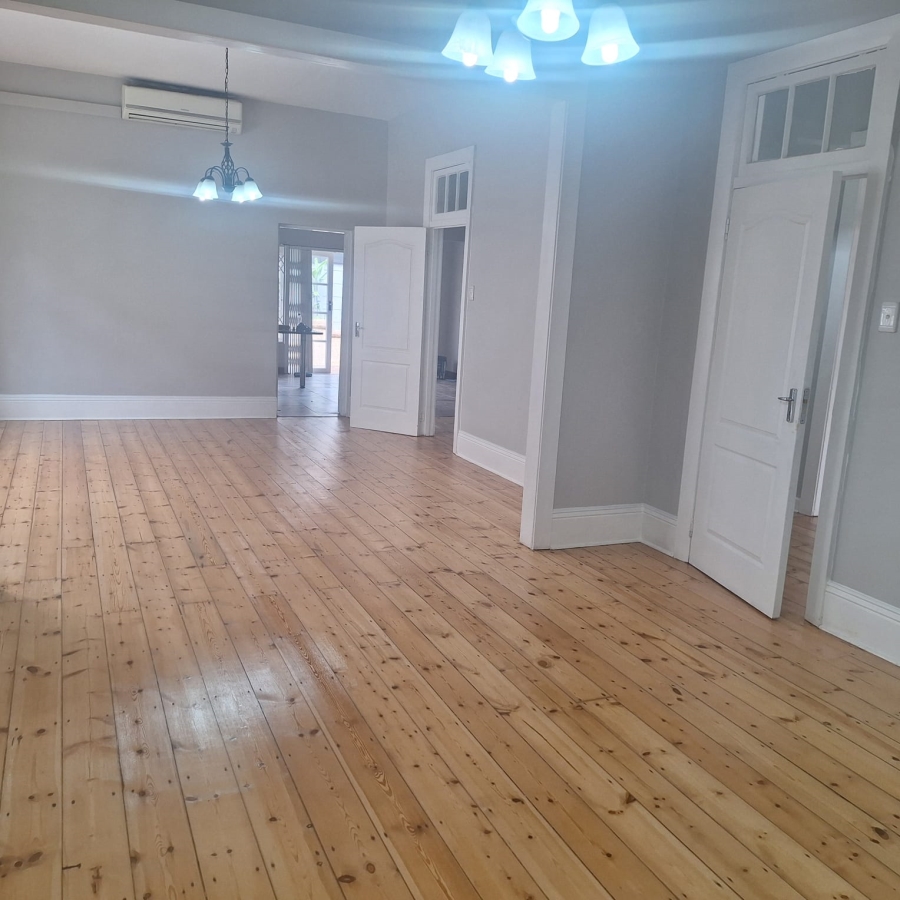 To Let 2 Bedroom Property for Rent in Essenwood KwaZulu-Natal