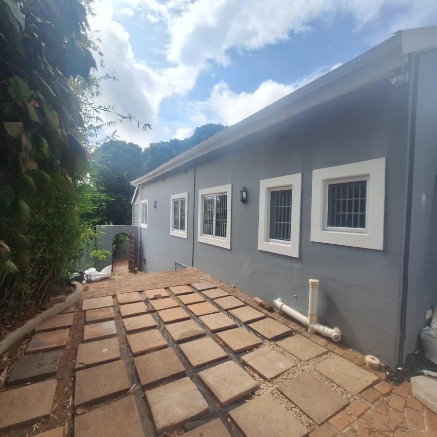 To Let 2 Bedroom Property for Rent in Essenwood KwaZulu-Natal