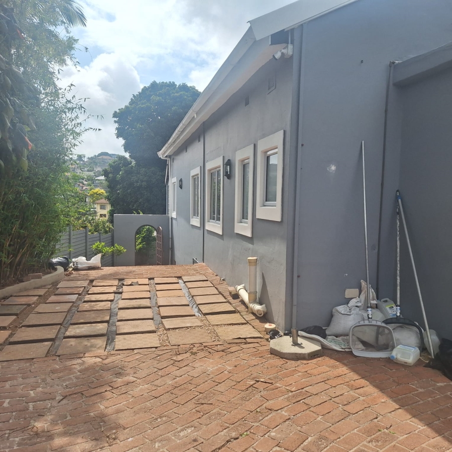 To Let 2 Bedroom Property for Rent in Essenwood KwaZulu-Natal