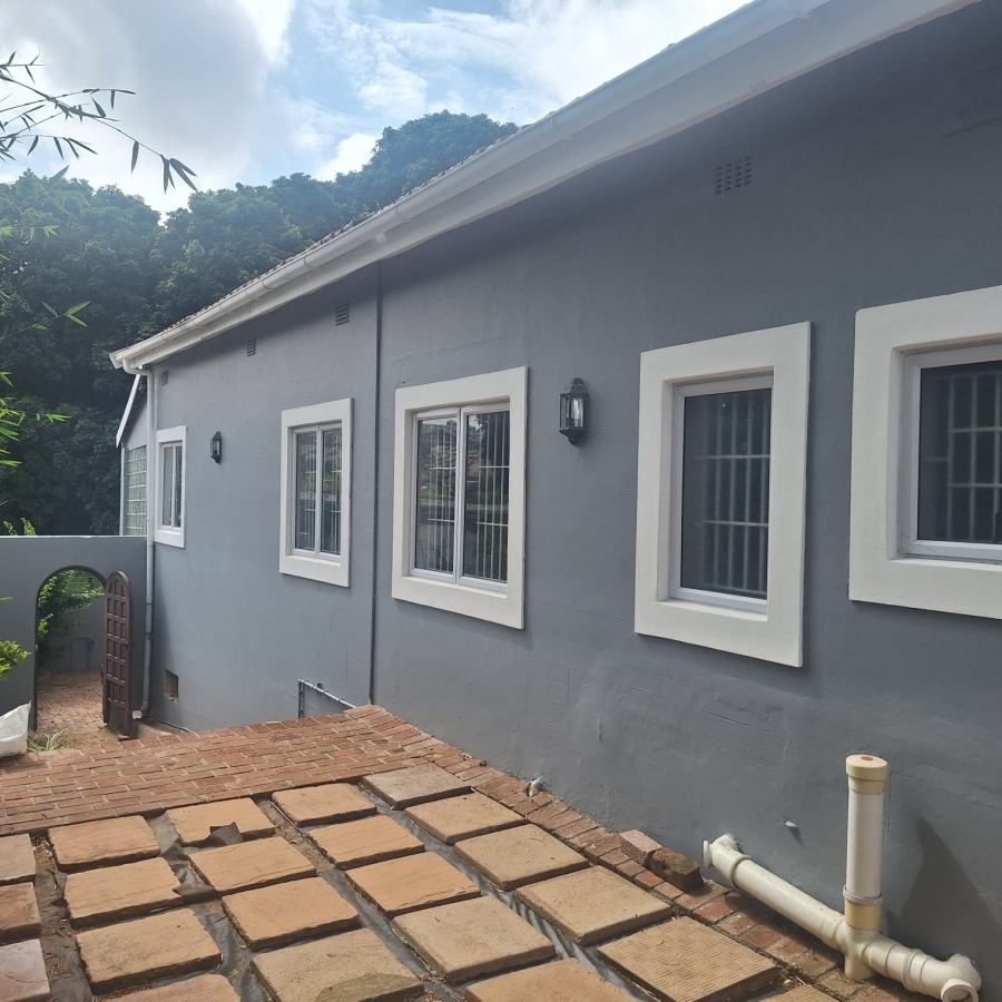 To Let 2 Bedroom Property for Rent in Essenwood KwaZulu-Natal