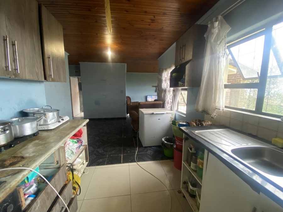 4 Bedroom Property for Sale in Kwamashu KwaZulu-Natal