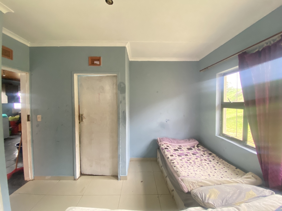 4 Bedroom Property for Sale in Kwamashu KwaZulu-Natal