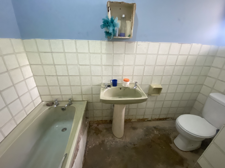 4 Bedroom Property for Sale in Kwamashu KwaZulu-Natal