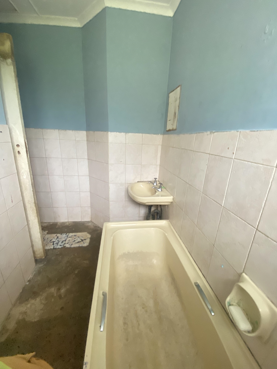 4 Bedroom Property for Sale in Kwamashu KwaZulu-Natal