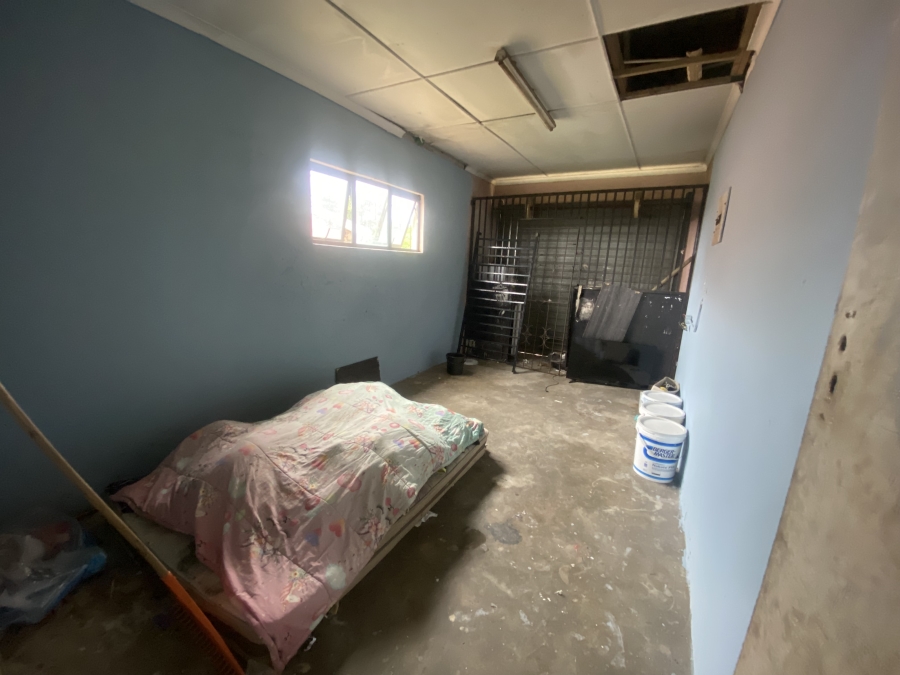 4 Bedroom Property for Sale in Kwamashu KwaZulu-Natal