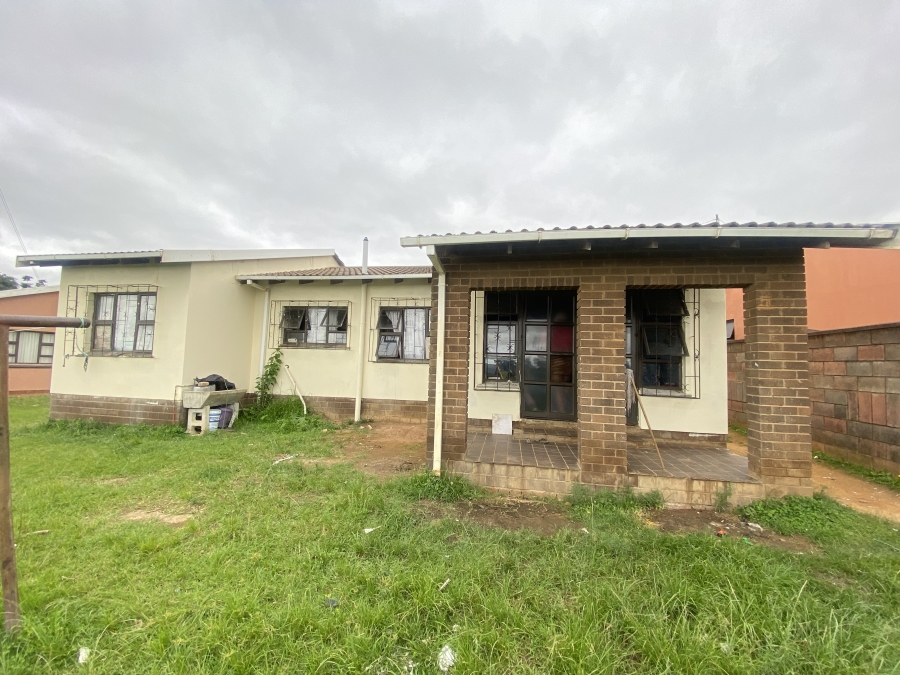 4 Bedroom Property for Sale in Kwamashu KwaZulu-Natal
