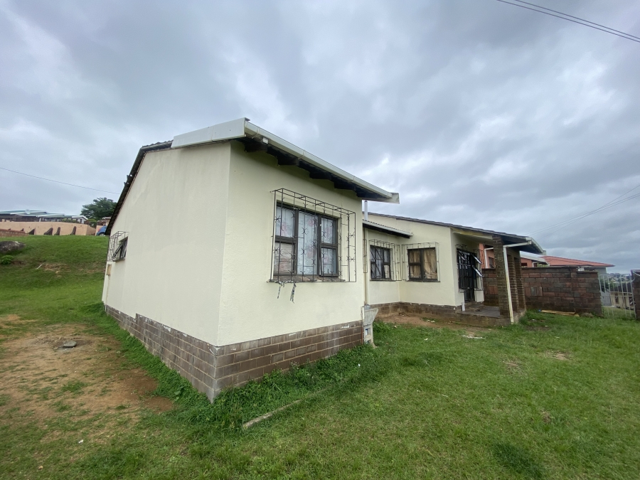 4 Bedroom Property for Sale in Kwamashu KwaZulu-Natal