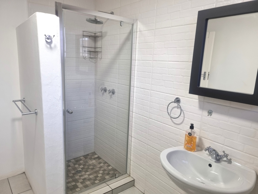 To Let 1 Bedroom Property for Rent in Durban North KwaZulu-Natal