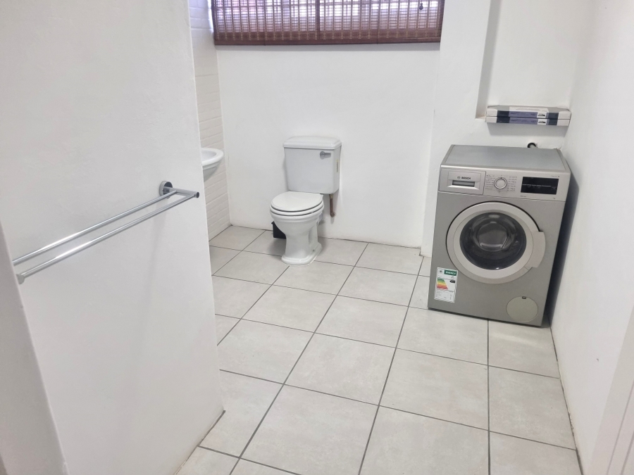 To Let 1 Bedroom Property for Rent in Durban North KwaZulu-Natal
