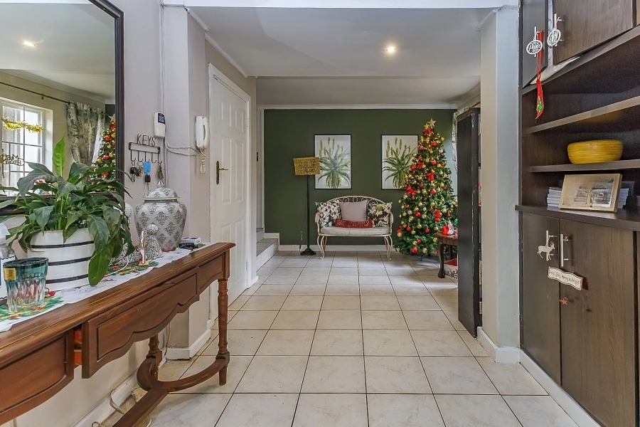 5 Bedroom Property for Sale in Westville Central KwaZulu-Natal