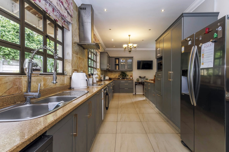 5 Bedroom Property for Sale in Westville Central KwaZulu-Natal