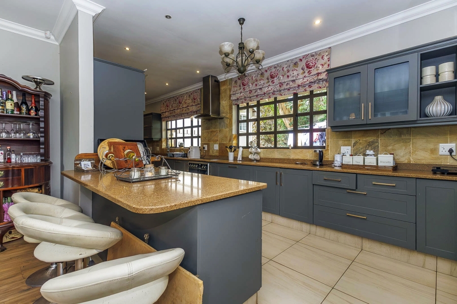 5 Bedroom Property for Sale in Westville Central KwaZulu-Natal