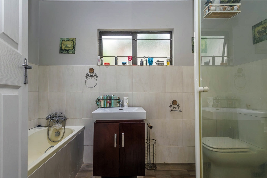 5 Bedroom Property for Sale in Westville Central KwaZulu-Natal