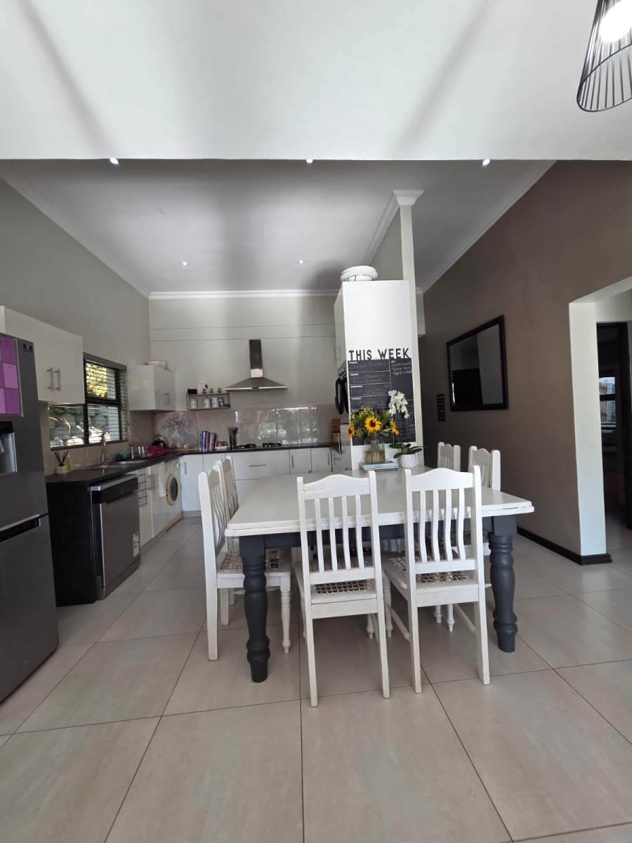 3 Bedroom Property for Sale in Palm Lakes Estate KwaZulu-Natal