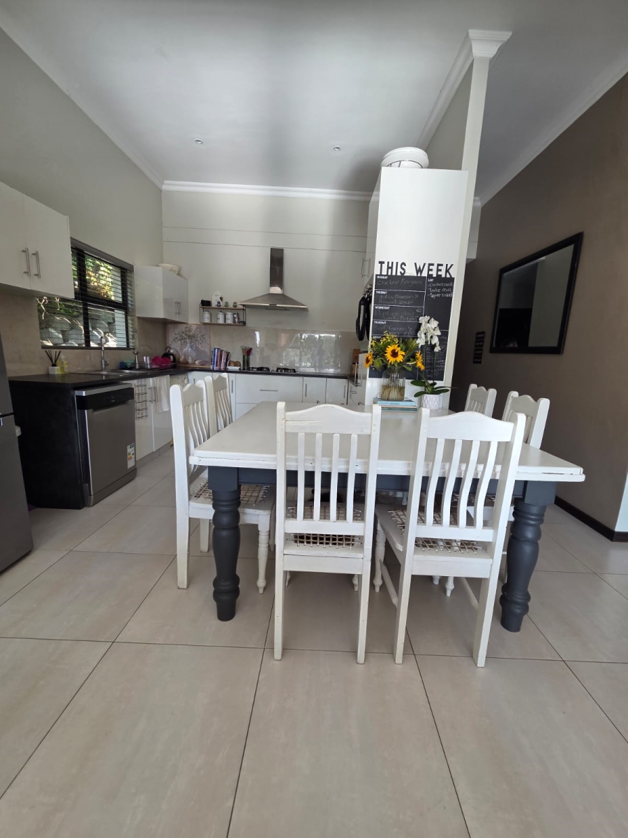 3 Bedroom Property for Sale in Palm Lakes Estate KwaZulu-Natal