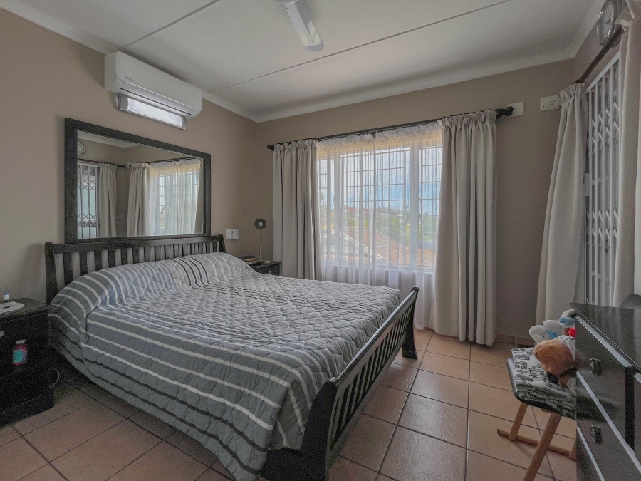 4 Bedroom Property for Sale in Seaward Estate KwaZulu-Natal