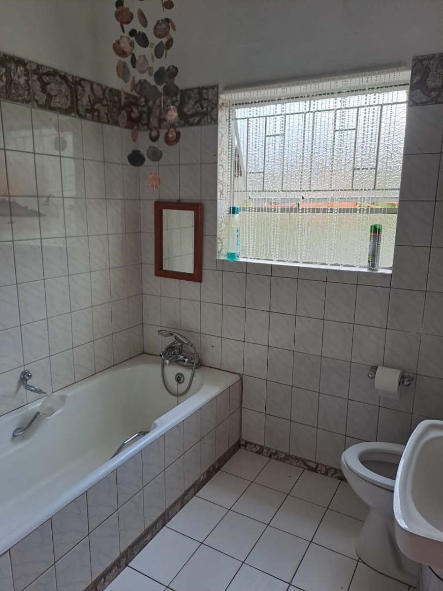 3 Bedroom Property for Sale in Aviary Hill KwaZulu-Natal