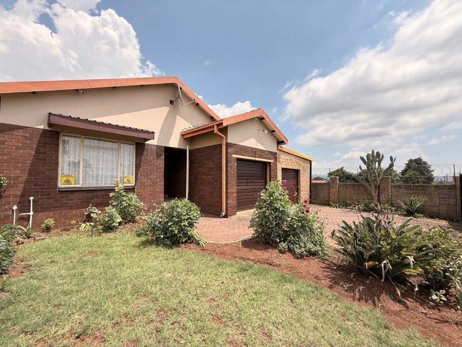 3 Bedroom Property for Sale in Lennoxton KwaZulu-Natal
