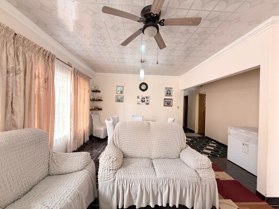 3 Bedroom Property for Sale in Lennoxton KwaZulu-Natal