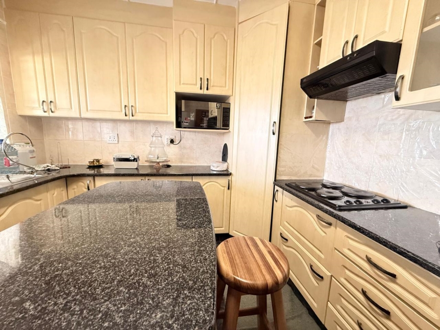 3 Bedroom Property for Sale in Lennoxton KwaZulu-Natal