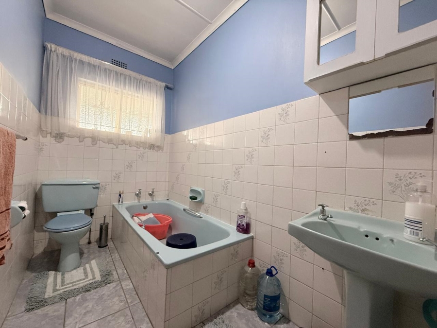 3 Bedroom Property for Sale in Lennoxton KwaZulu-Natal