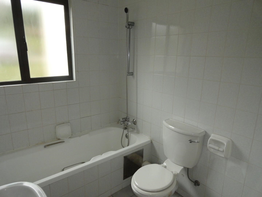 To Let 2 Bedroom Property for Rent in The Wolds KwaZulu-Natal