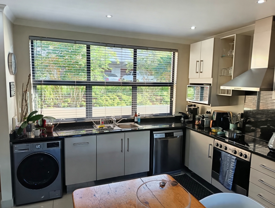 2 Bedroom Property for Sale in Hillcrest Central KwaZulu-Natal