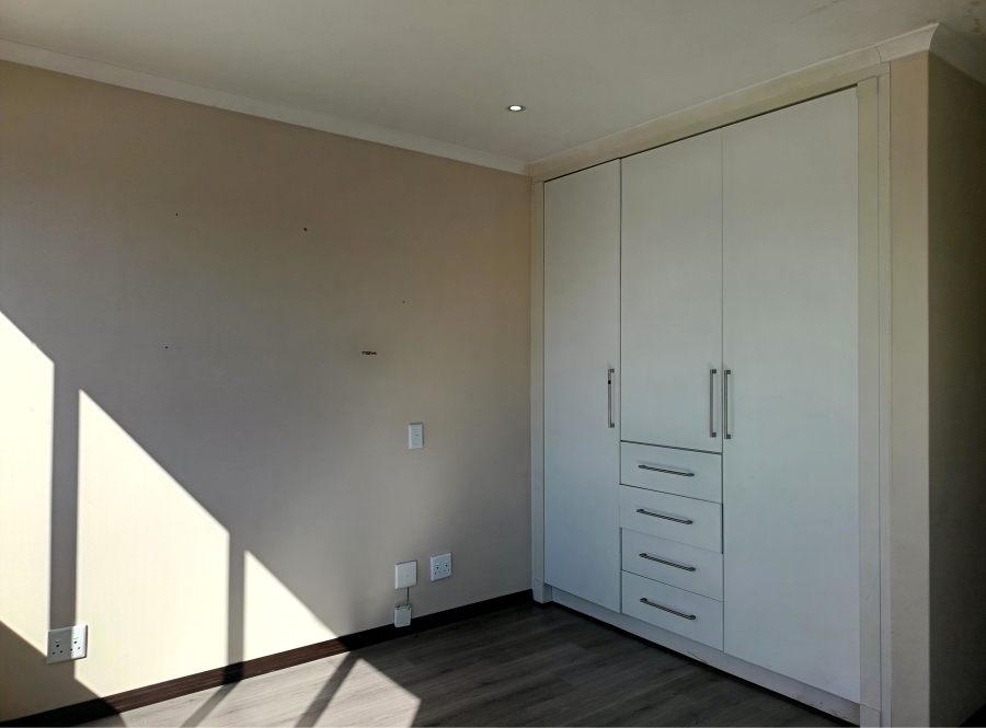 2 Bedroom Property for Sale in Hillcrest Central KwaZulu-Natal