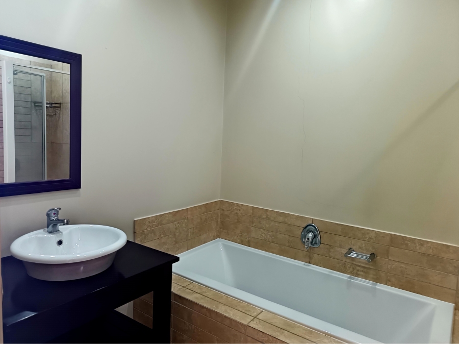 2 Bedroom Property for Sale in Hillcrest Central KwaZulu-Natal