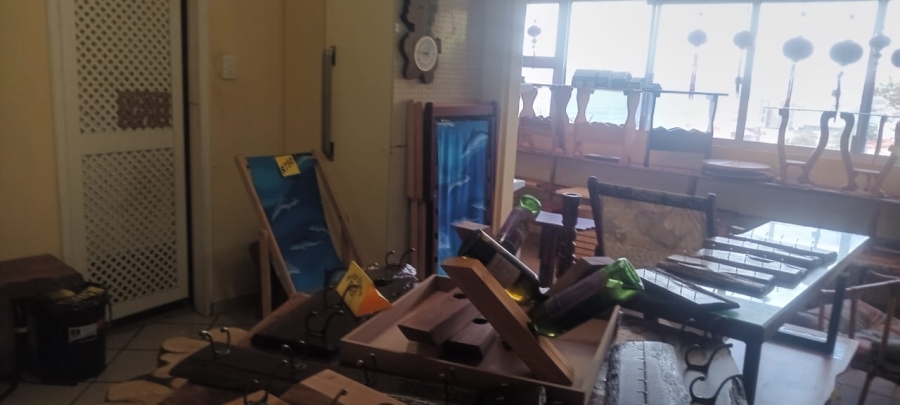 Commercial Property for Sale in Manaba Beach KwaZulu-Natal