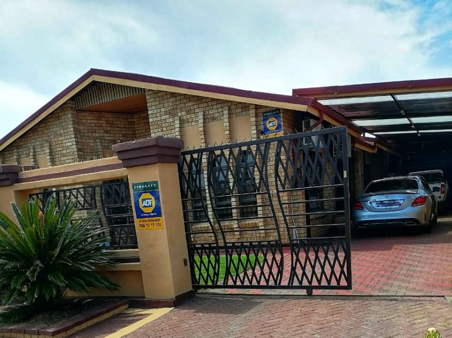 3 Bedroom Property for Sale in Acaciaville KwaZulu-Natal