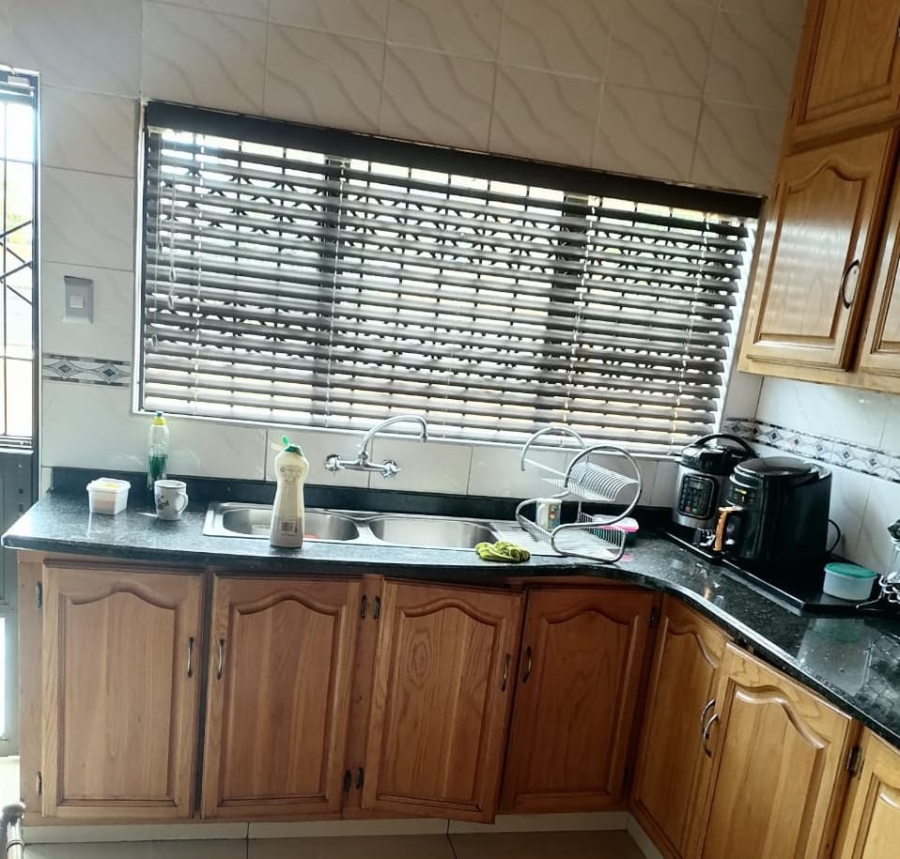 3 Bedroom Property for Sale in Acaciaville KwaZulu-Natal