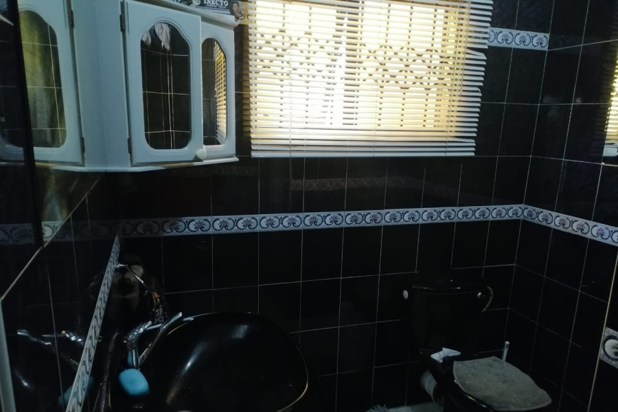 3 Bedroom Property for Sale in Acaciaville KwaZulu-Natal