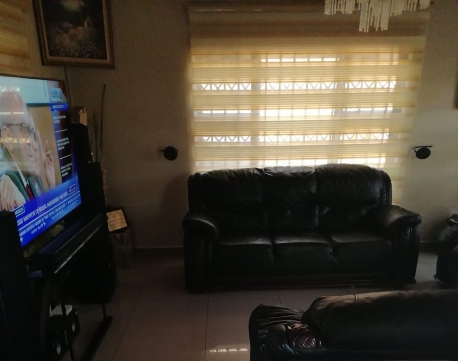 3 Bedroom Property for Sale in Acaciaville KwaZulu-Natal