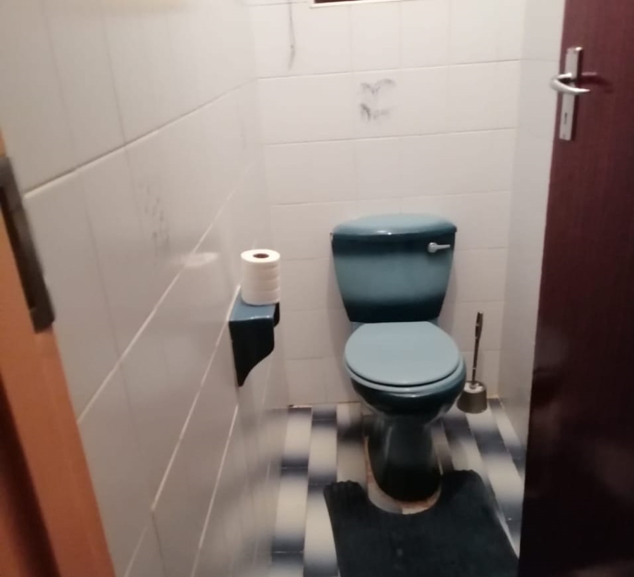 3 Bedroom Property for Sale in Acaciaville KwaZulu-Natal