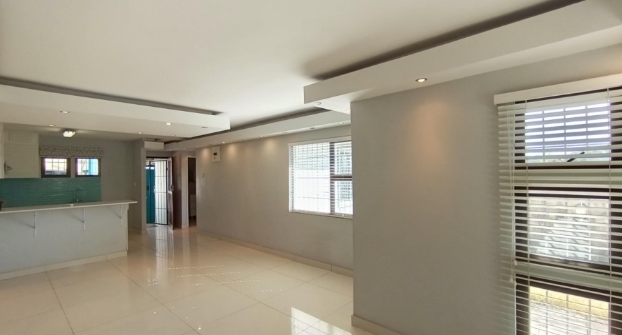 2 Bedroom Property for Sale in Amanzimtoti KwaZulu-Natal