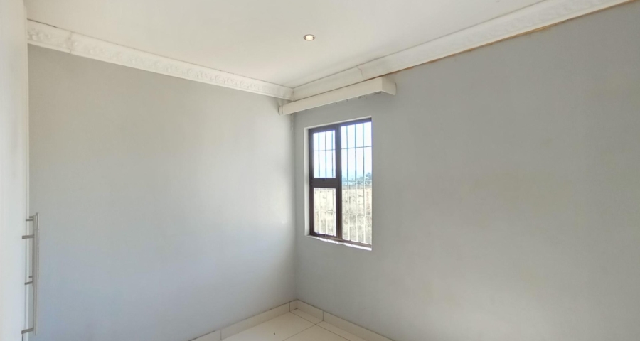 2 Bedroom Property for Sale in Amanzimtoti KwaZulu-Natal