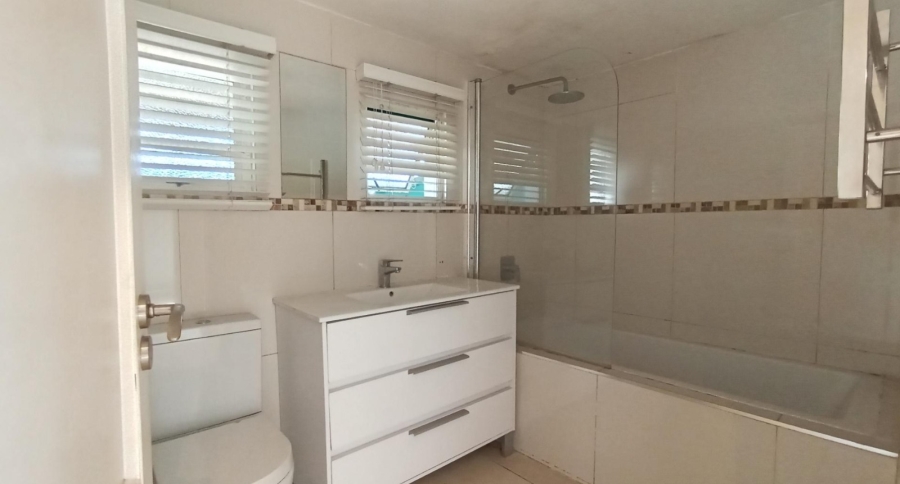 2 Bedroom Property for Sale in Amanzimtoti KwaZulu-Natal