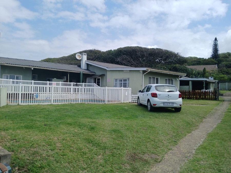 10 Bedroom Property for Sale in Hibberdene KwaZulu-Natal