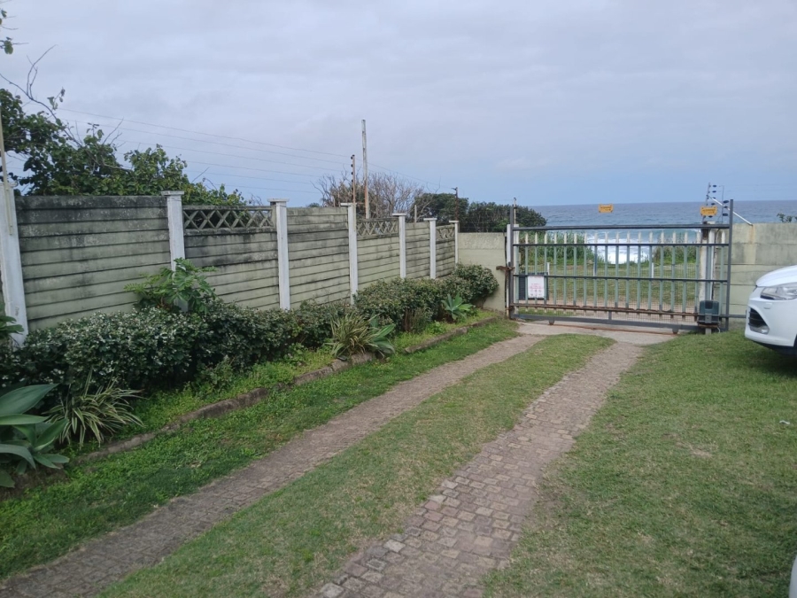 10 Bedroom Property for Sale in Hibberdene KwaZulu-Natal