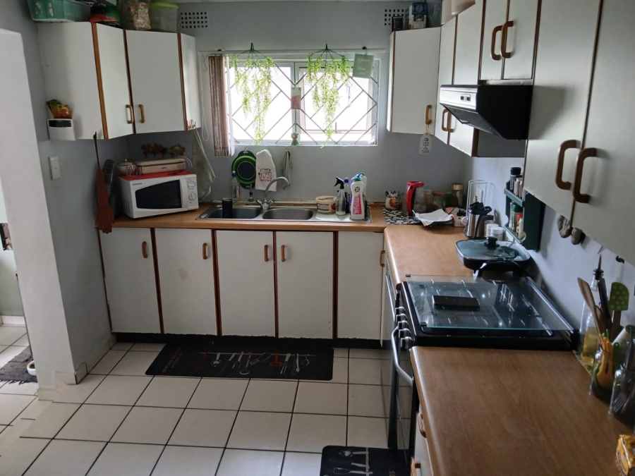 10 Bedroom Property for Sale in Hibberdene KwaZulu-Natal