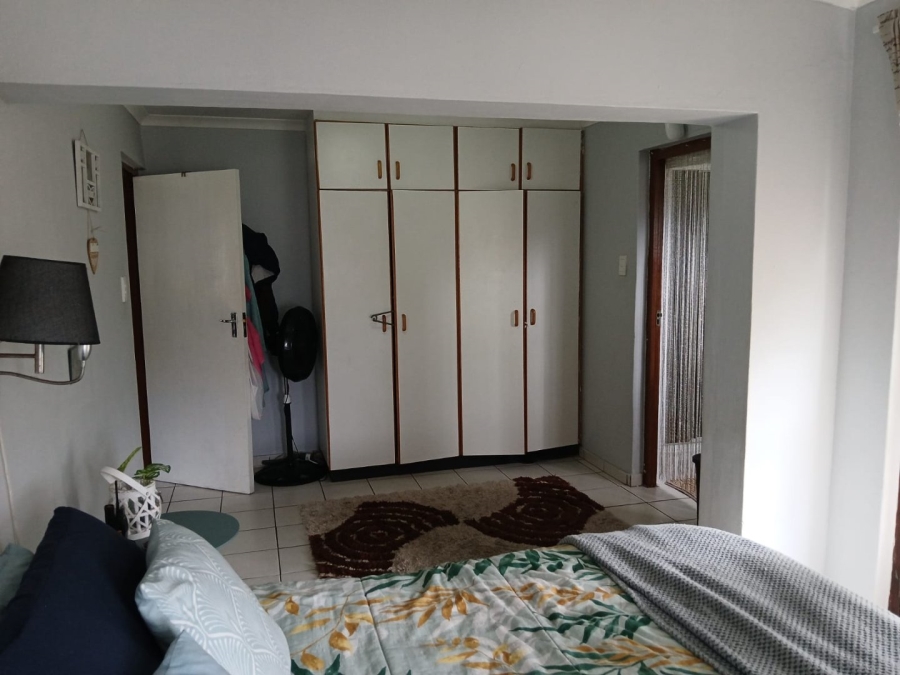 10 Bedroom Property for Sale in Hibberdene KwaZulu-Natal