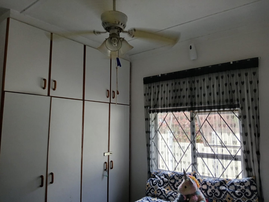 10 Bedroom Property for Sale in Hibberdene KwaZulu-Natal