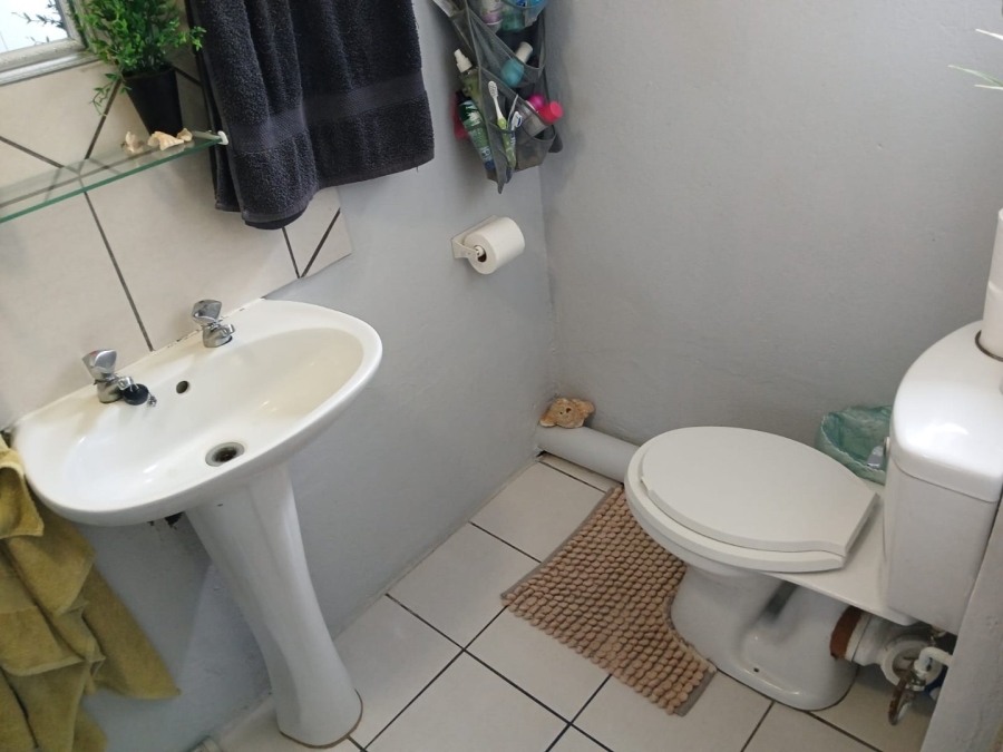 10 Bedroom Property for Sale in Hibberdene KwaZulu-Natal