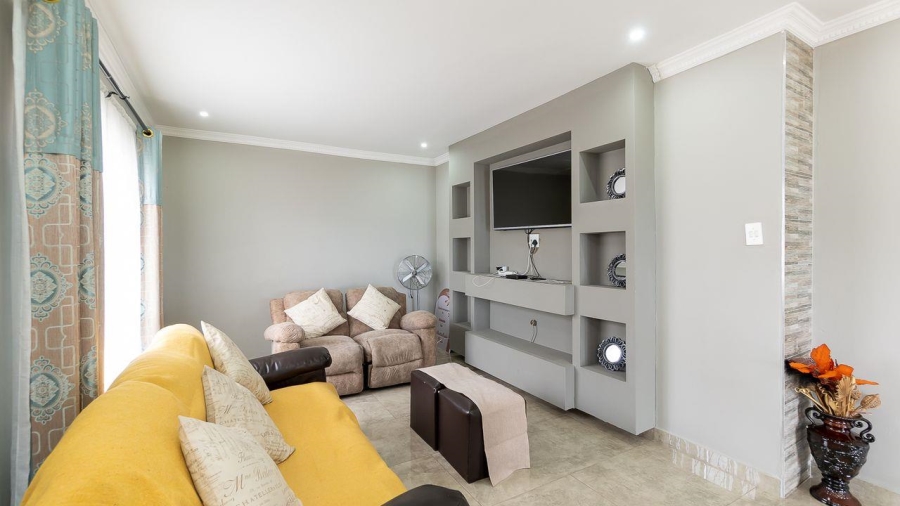 4 Bedroom Property for Sale in Shallcross KwaZulu-Natal