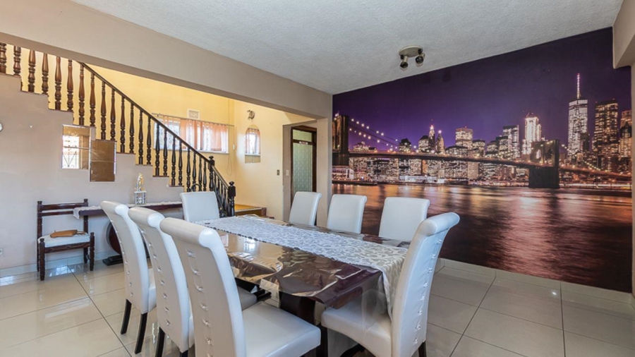 4 Bedroom Property for Sale in Burlington Heights KwaZulu-Natal