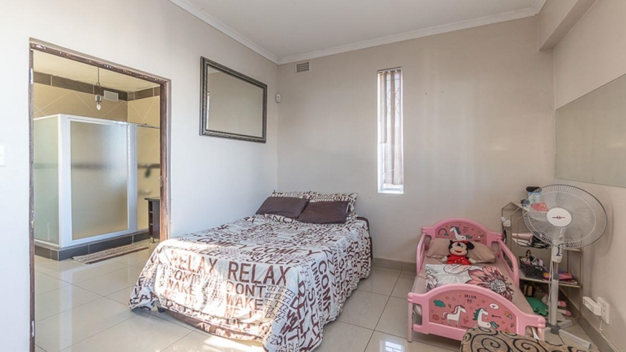 4 Bedroom Property for Sale in Burlington Heights KwaZulu-Natal